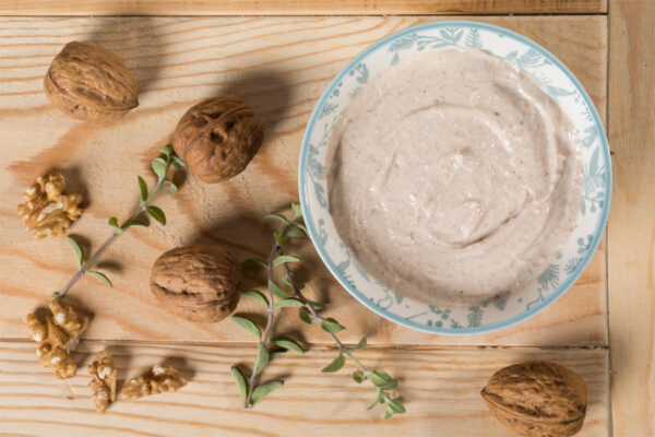 Salsa di noci senza aglio Salsa di Noci senza Aglio